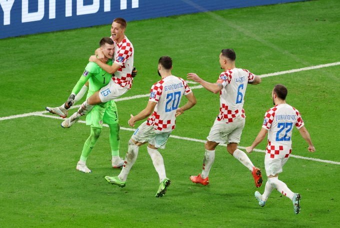 Croatia 3 - 1 Japan on penalties