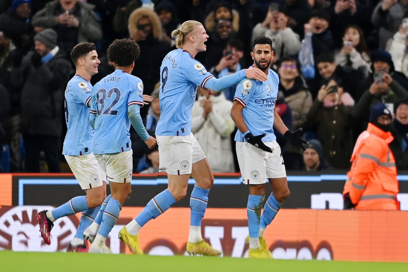 Manchester City 4- 2 Tottenham Hotspur