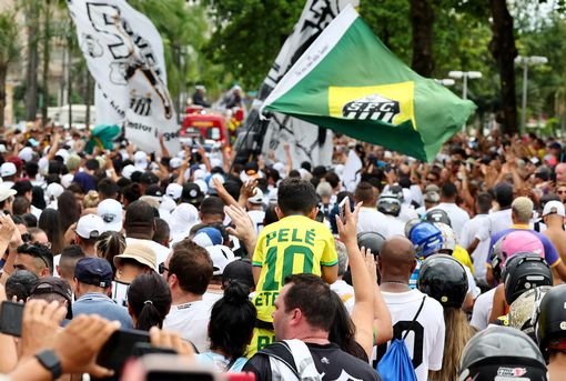 Pele laid to rest in Santos