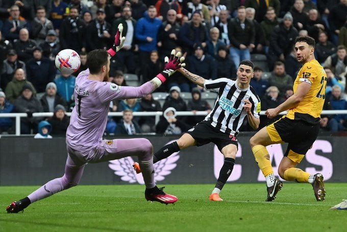 Newcastle United 2 -1 Wolves